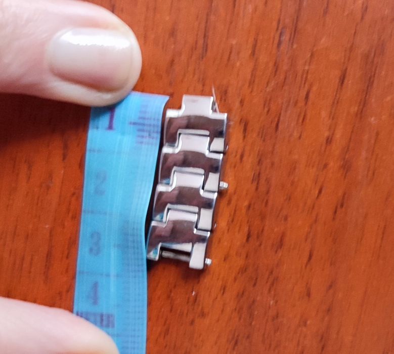 Продам часы  Pierre Cardin