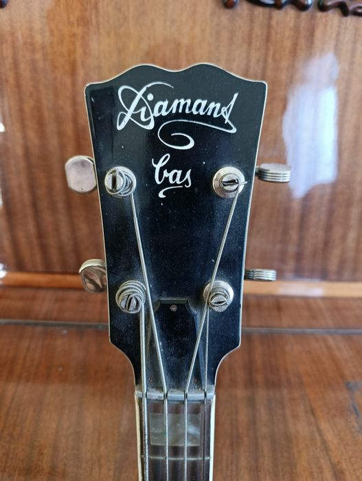 Бас гітара Diamant