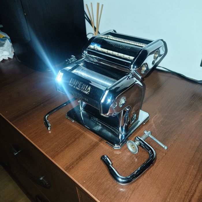 Локшинорізка тісторозкатка, ручна машинка для пасти і розкочування тіс