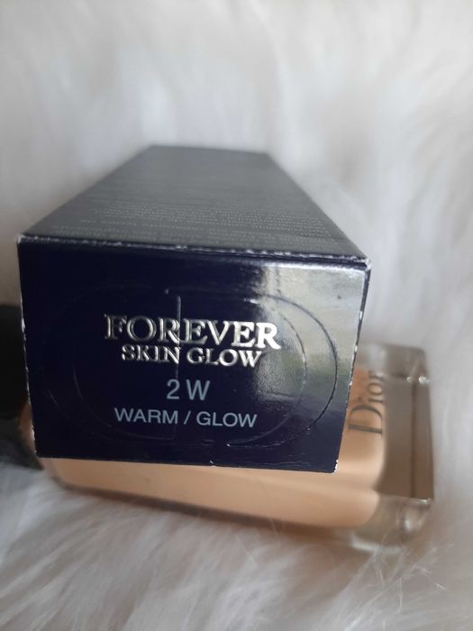 Base Dior Forever Skin Glow