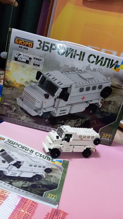 Конструктор ,лего