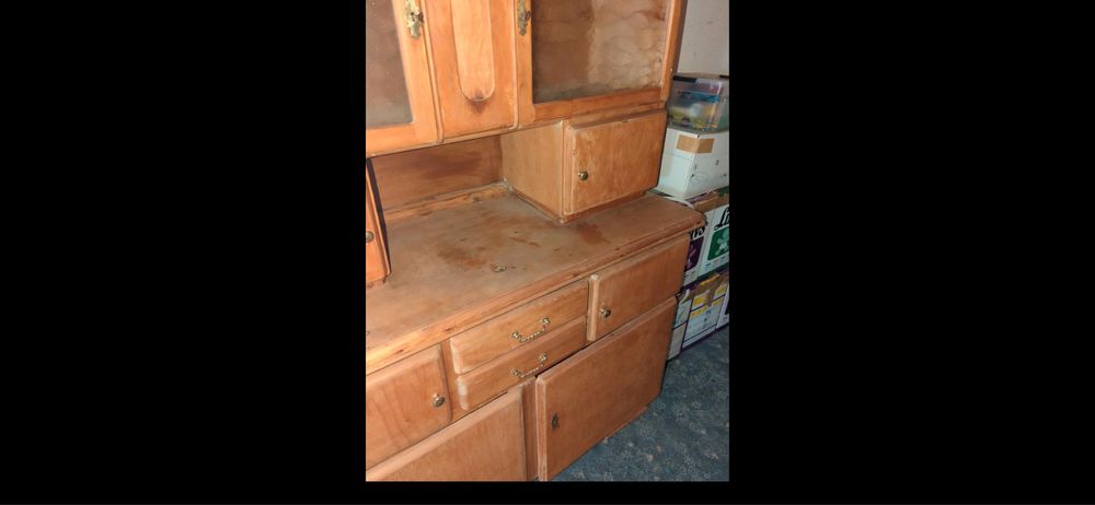 Kredens kuchenny Sosna