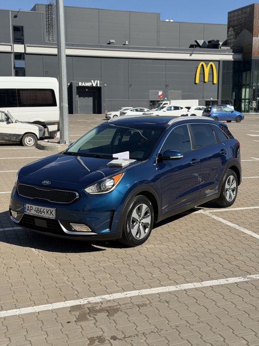 Kia Niro 2019 1.6 Гибрид