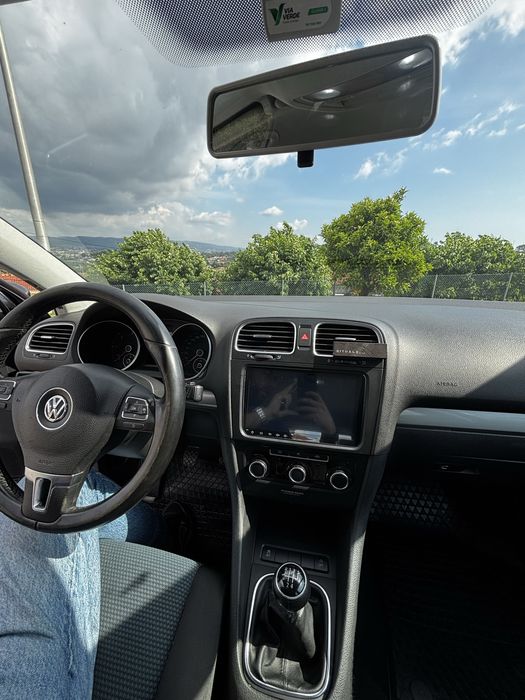 Volkswagen Golf VI 1.6 TDI Comfortline 105cv — 2011 | Preto Metalizado
