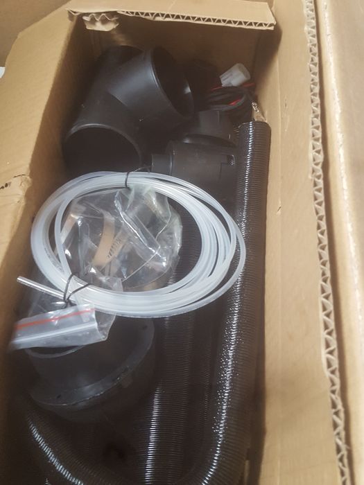 Ogrzewacz powietrza nowy z pilotem jak na foto. Polecam