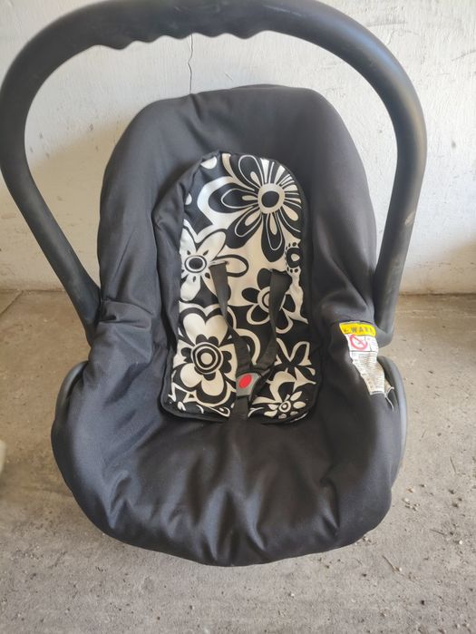 Fotelik nosidełko samochodowe  do dziecka