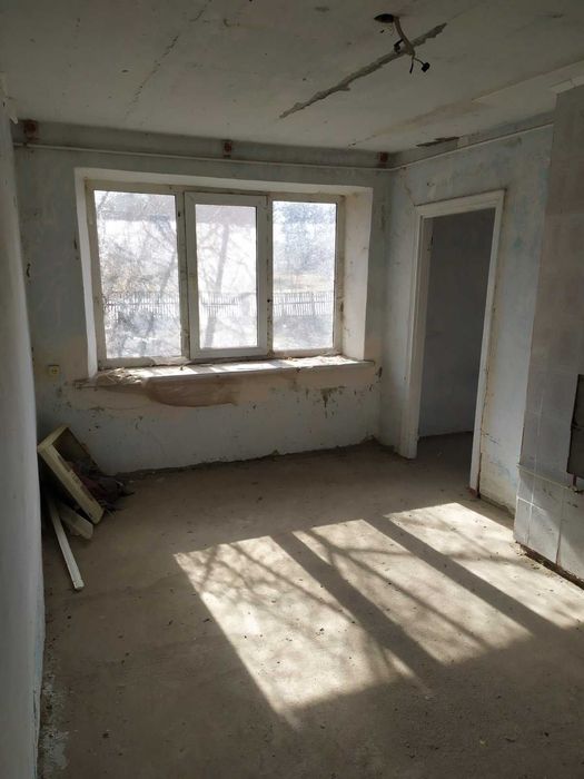 Продається Трьох кімнатна квартира