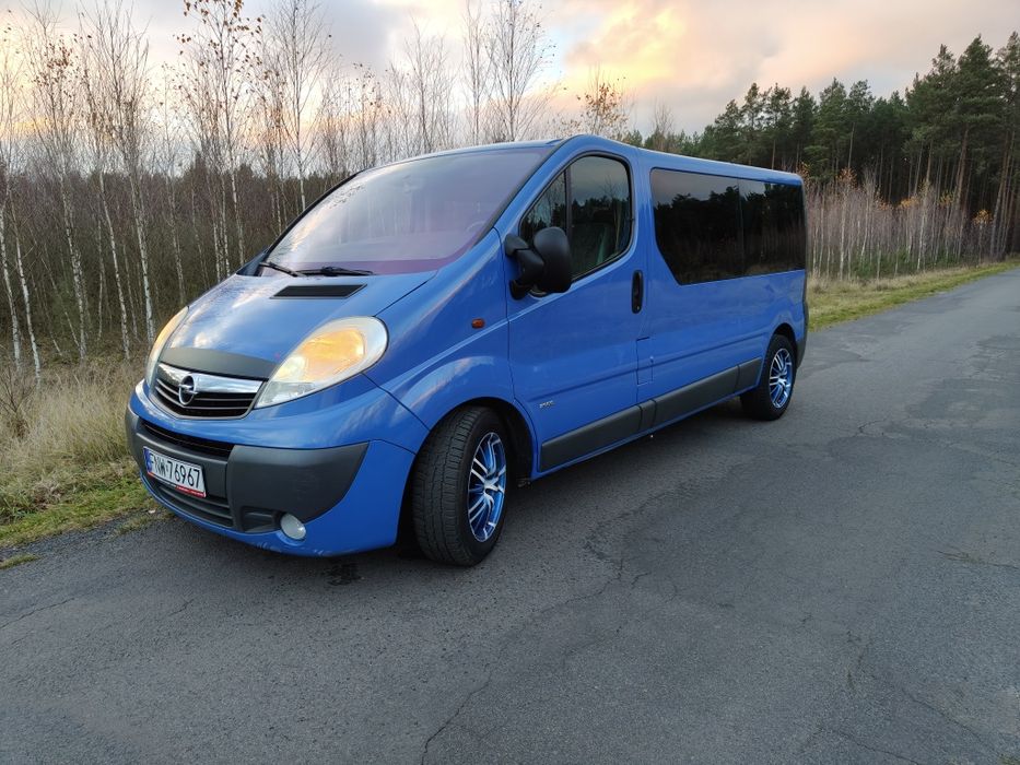 Opel Vivaro 2,0 CDTI  ,,Passanger,, 9-osób ,,automat,,