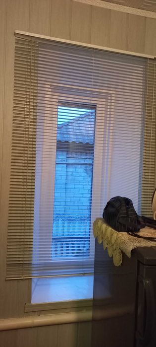 Жалюзи металлические горизонтальные