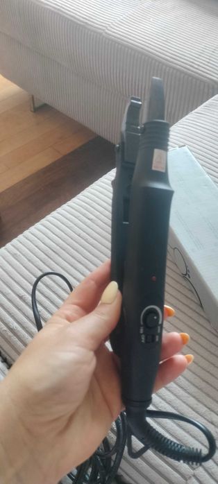 Zgrzewarka do przedłużania włosów na ciepło