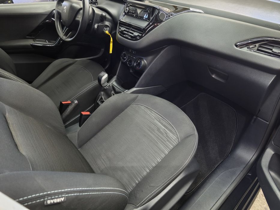 Peugeot 208 1.4 HDi Access – 162.000 km | 18 Meses de Garantia