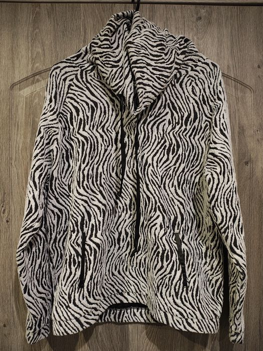 Damska bluza M idealna na jesień