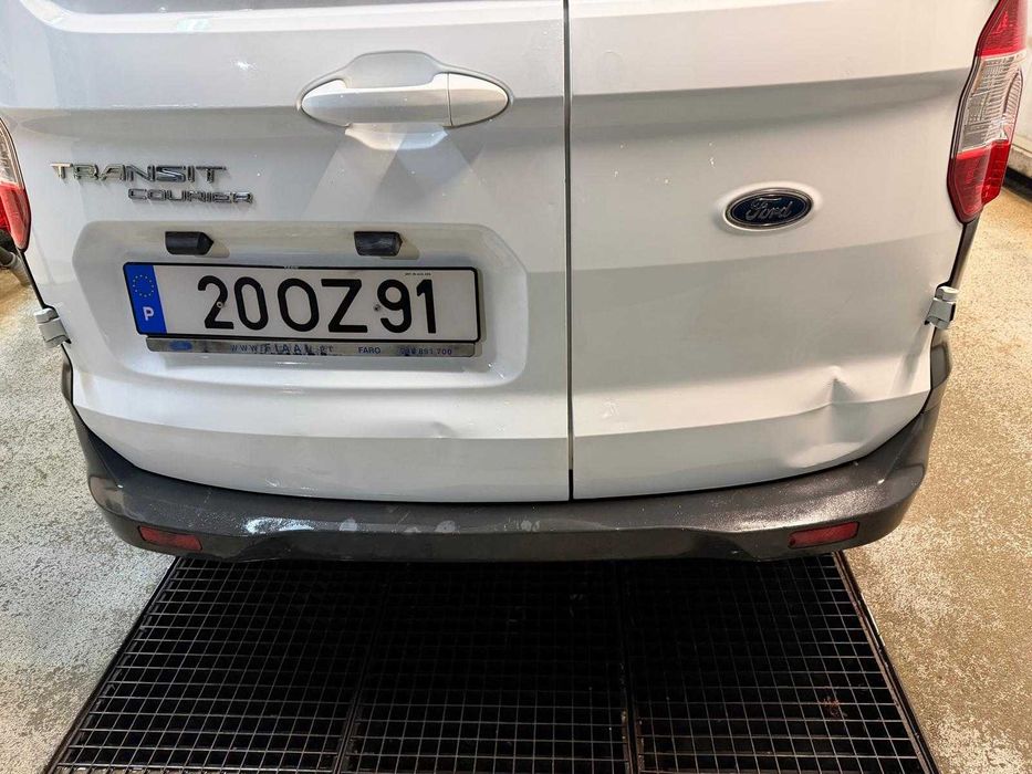 Ford Transit courier
