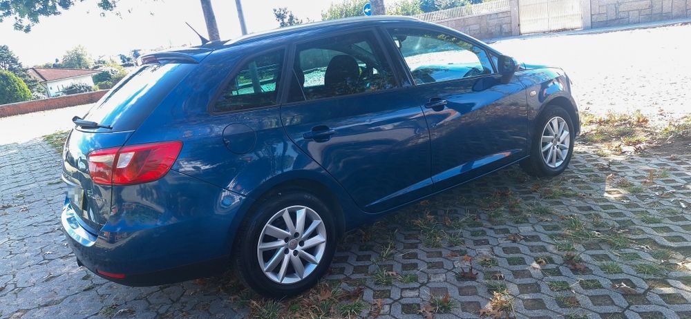 SEAT Ibiza IV ST 1.2 TDI — photo 3