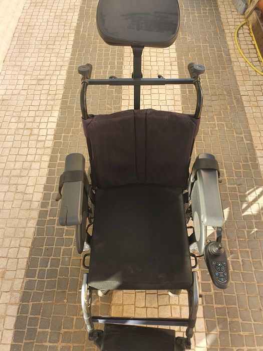 Cadeira de rodas eléctrica