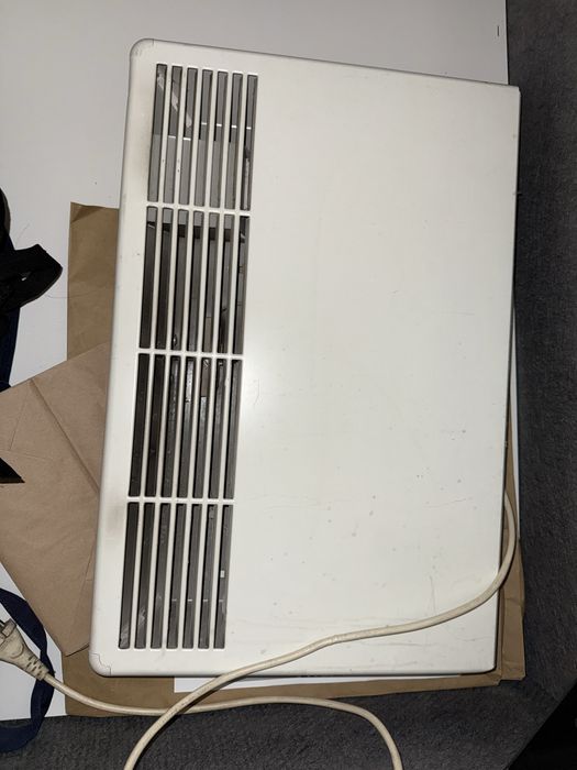 ENSTO OPERA 500W Elektryczny Grzejnik Ścienny (Finlandia)