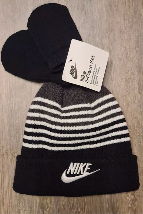 Nowy zestaw czapka i rekawiczki nike na 1-2lata