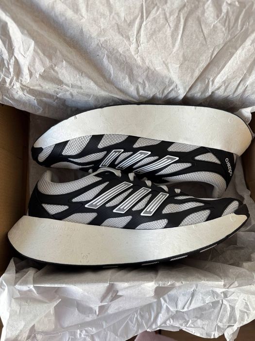 Кросівки Adidas Adizero Aruku розміри 38,38.5,42,42.5,43,44,44.5