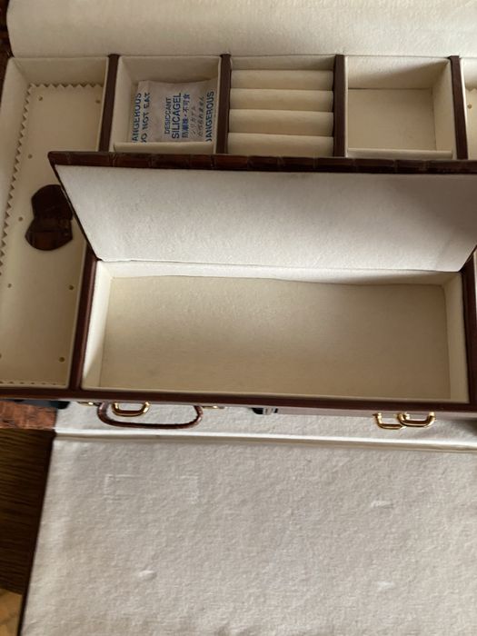 Шкатулка (органайзер) для украшений