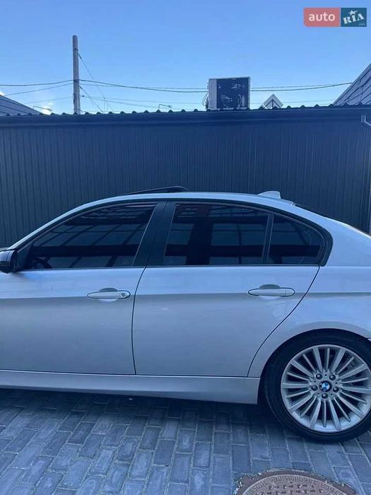 BMW E90 (бмв е90) 2.5 бензин