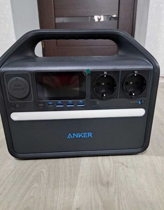 Зарядна станція Anker 535
