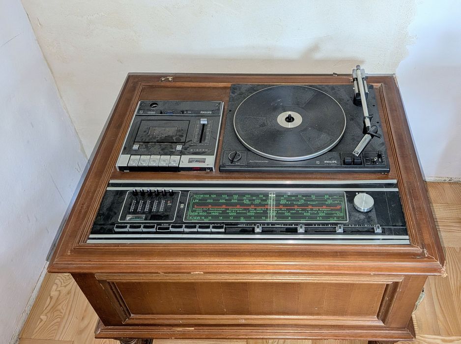 Rosita Coburg 9075 Grundig Philips – gramofon radio magnetofon vintage