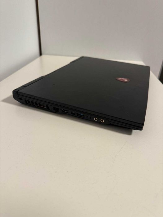 Laptop MSI GL75 9SC-008XPL 16 GB RAM/ 512 GB Używany
