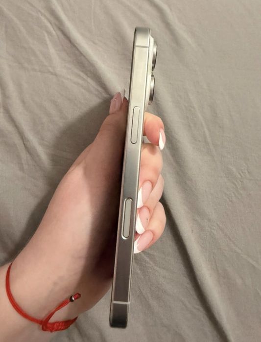 Apple iPhone 16 PRO 128 GB eSim stan bardzo dobry