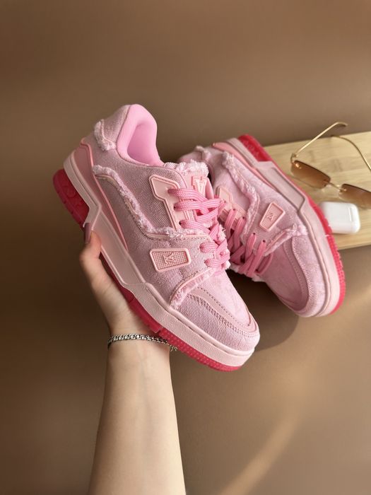 Louis Vuitton Trainer Pink