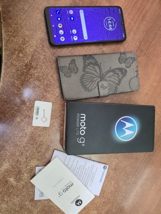 Motorola G8 Power Lite