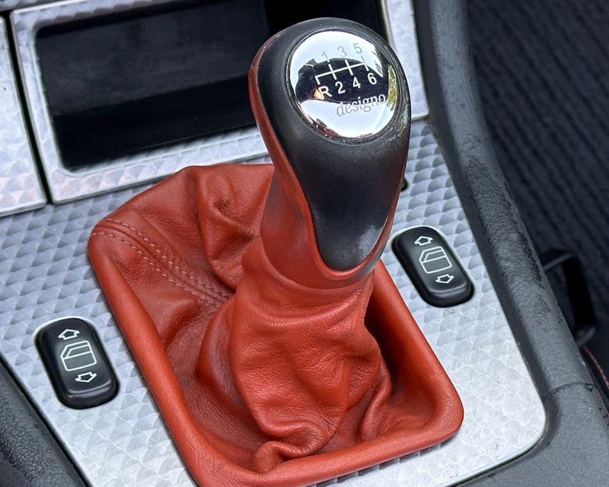 Mercedes-Benz SLK230K Versão DESIGNO – Certificado Interesse Histórico