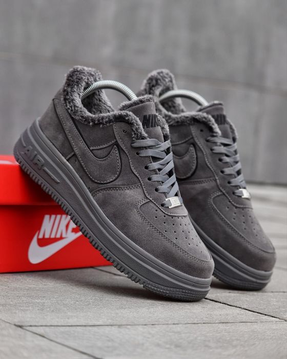 ЗИМОВІ! зимові кросівки , зимове взуття  , кроссівки на хутрі найк