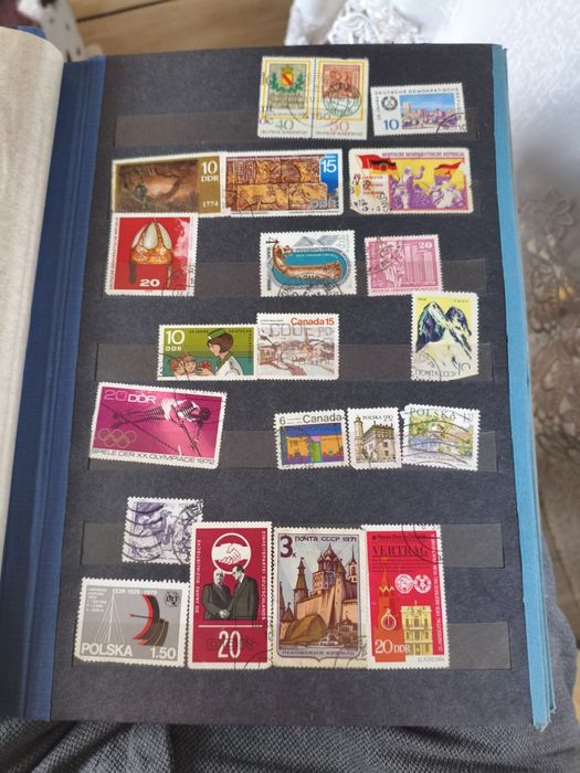 Klaser że znaczkami 24 strony pełne.