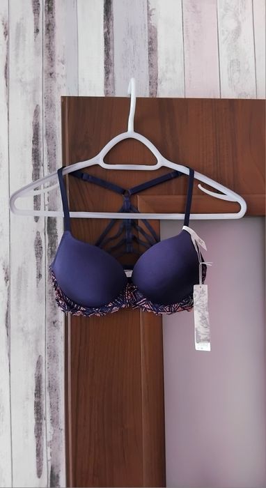 Biustonosz push-up Esotiq rozm. 70 B