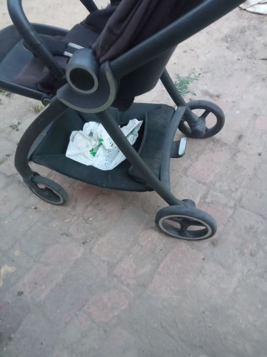 Коляска прогулочная