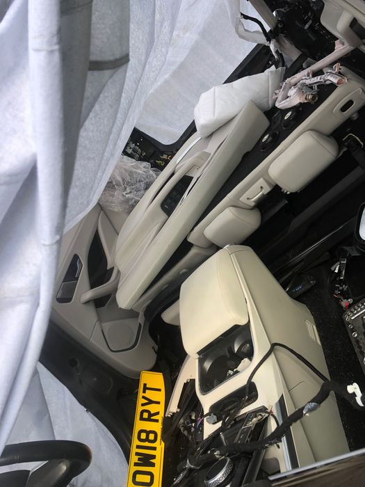 Електричний Ягуар I-pace запчастини у Львові в наявності