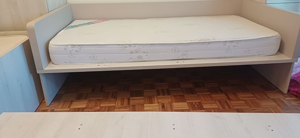 Camas individuais  solteiro