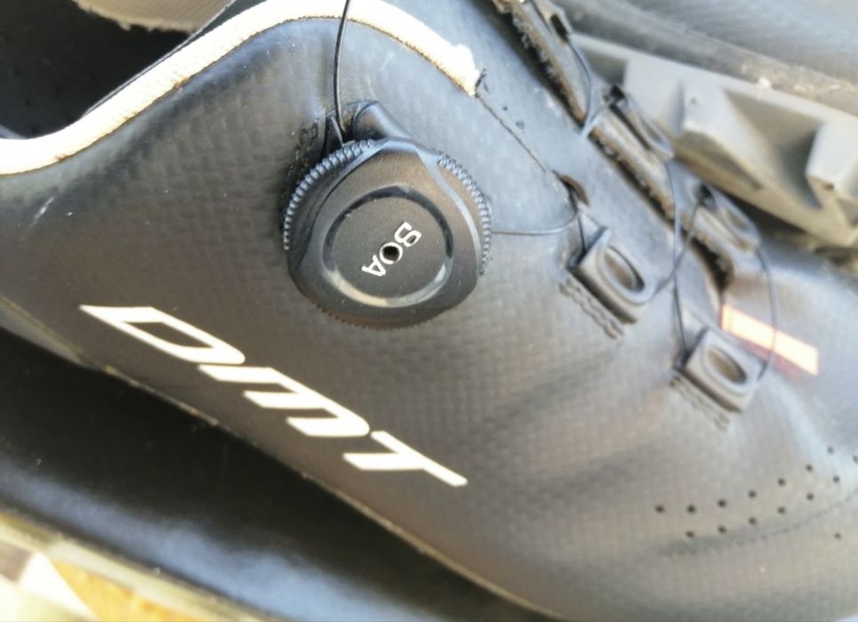 Sapatos de encaixe BTT