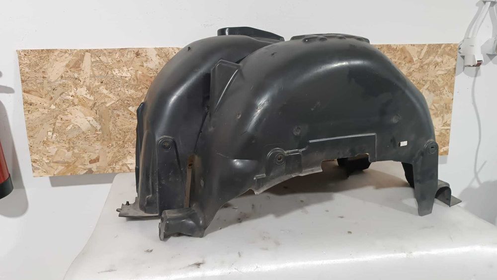 CAVES RODA  ESQ E DIRT PLASTICAS BERLINGO, OPEL