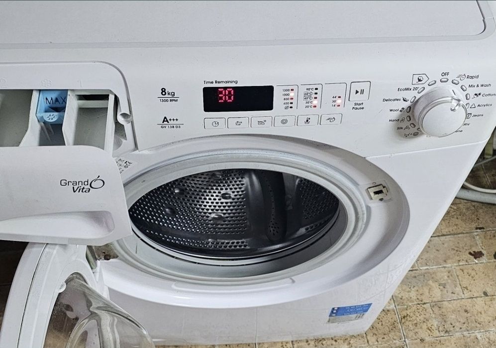 Máquina lavar roupa 8kgs  c/garantia