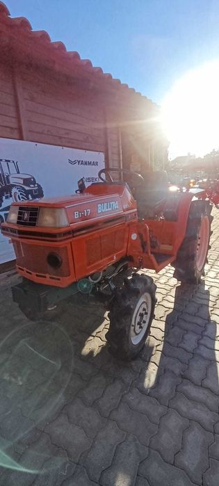 Campanha de Natal: Trator Kubota Bulltra ZB1-17+ 4 alfaias POUPE 1250€