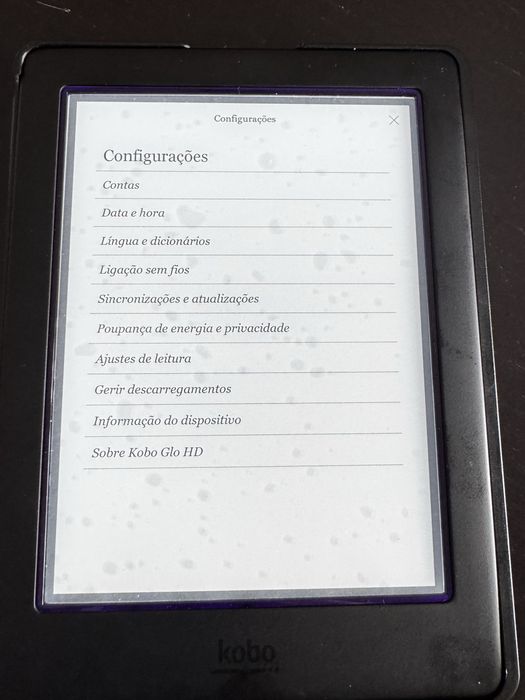 Kobo Glo HD E-Reader + Case477552848887490562