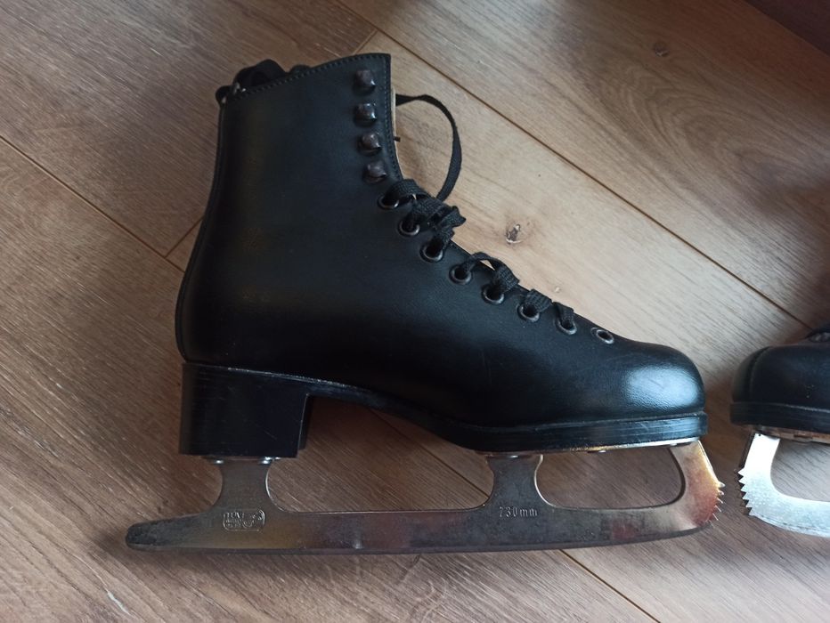Łyżwy figurowe czarne 230mm r. 36
