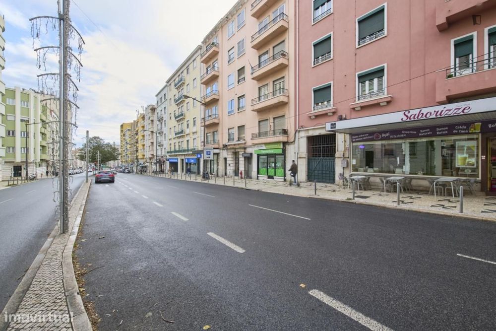 Quarto - localizado em Alameda Lisbon