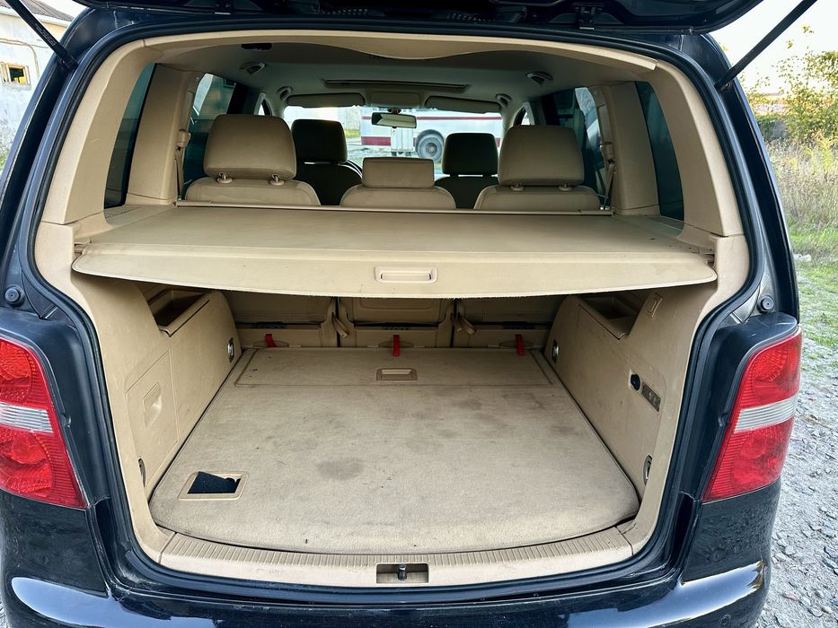 Продам Volkswagen Touran 2.0 Дизель