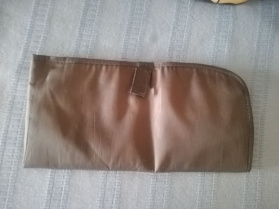 Mala de Maternidade + Muda fraldas impermeável + Porta Biberão térmico64729837475074122