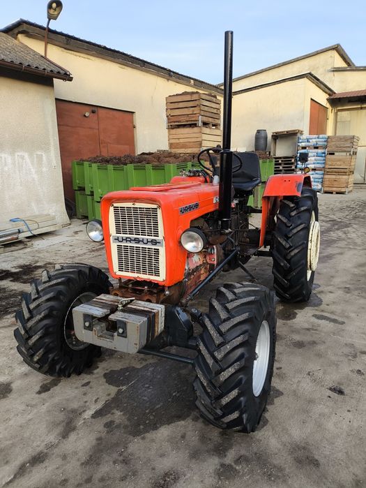 C330 M ursus 4x4 ( c360)