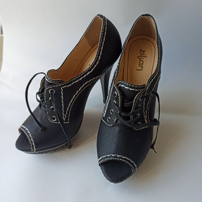 Sapato Zilian NOVO