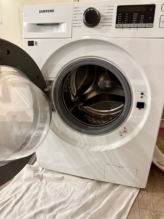 Máquina de lavar roupas