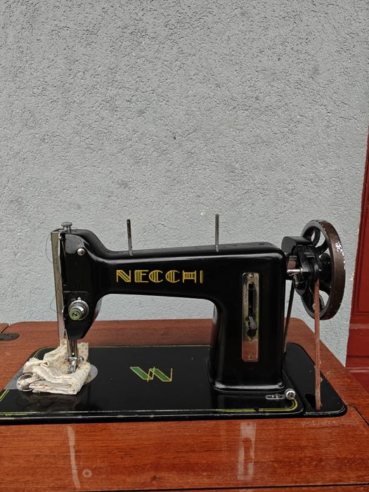 Вантажна швейна машина Necchi